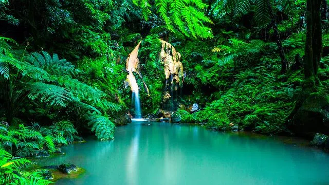 cascade aux acores