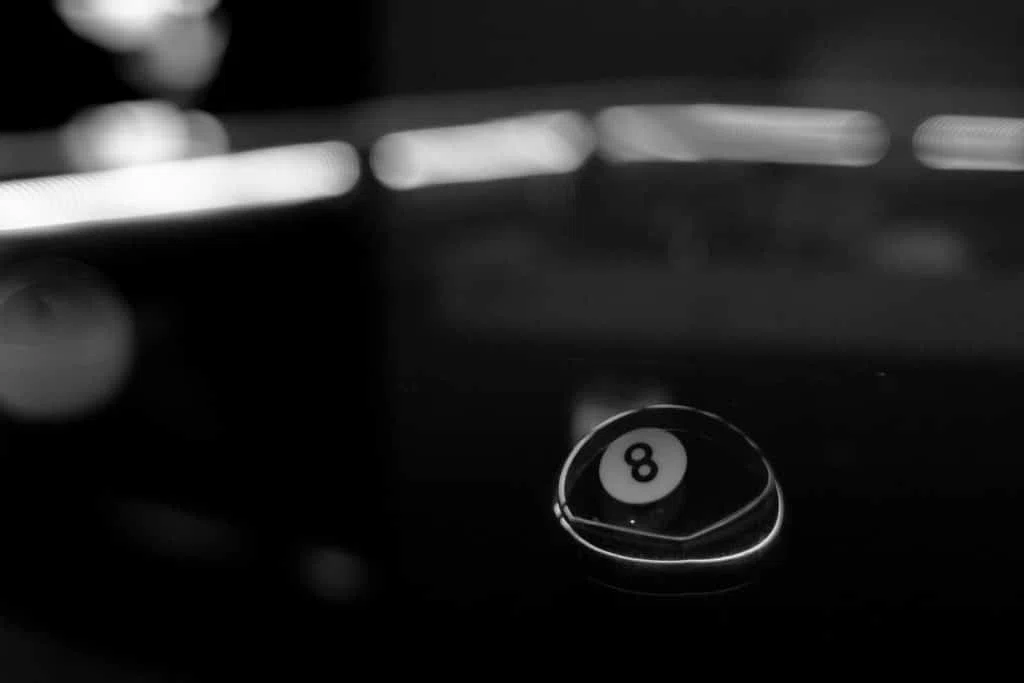 la bille huit au billard américain