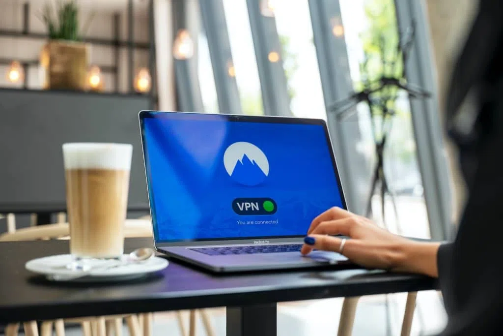 Exemple d'usage de VPN dans un lieu public
