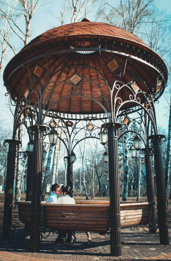 gloriette métallique
