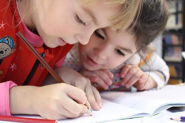 mise en place projet educatif creche